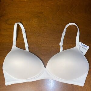 36B Warner’s Bra white formed cups 2 back hooks 3 sets of eyes